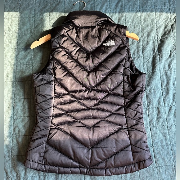 The North Face puffer vest - Picture 2 of 4